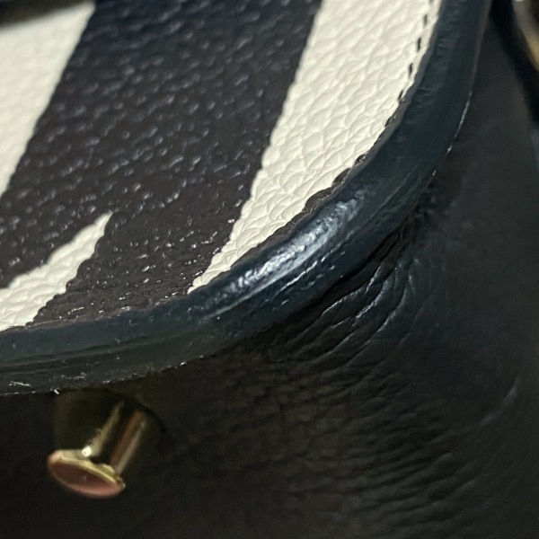 メトロポリス レザー フルラ FURLA ショルダーバッグ FURLA(フルラ