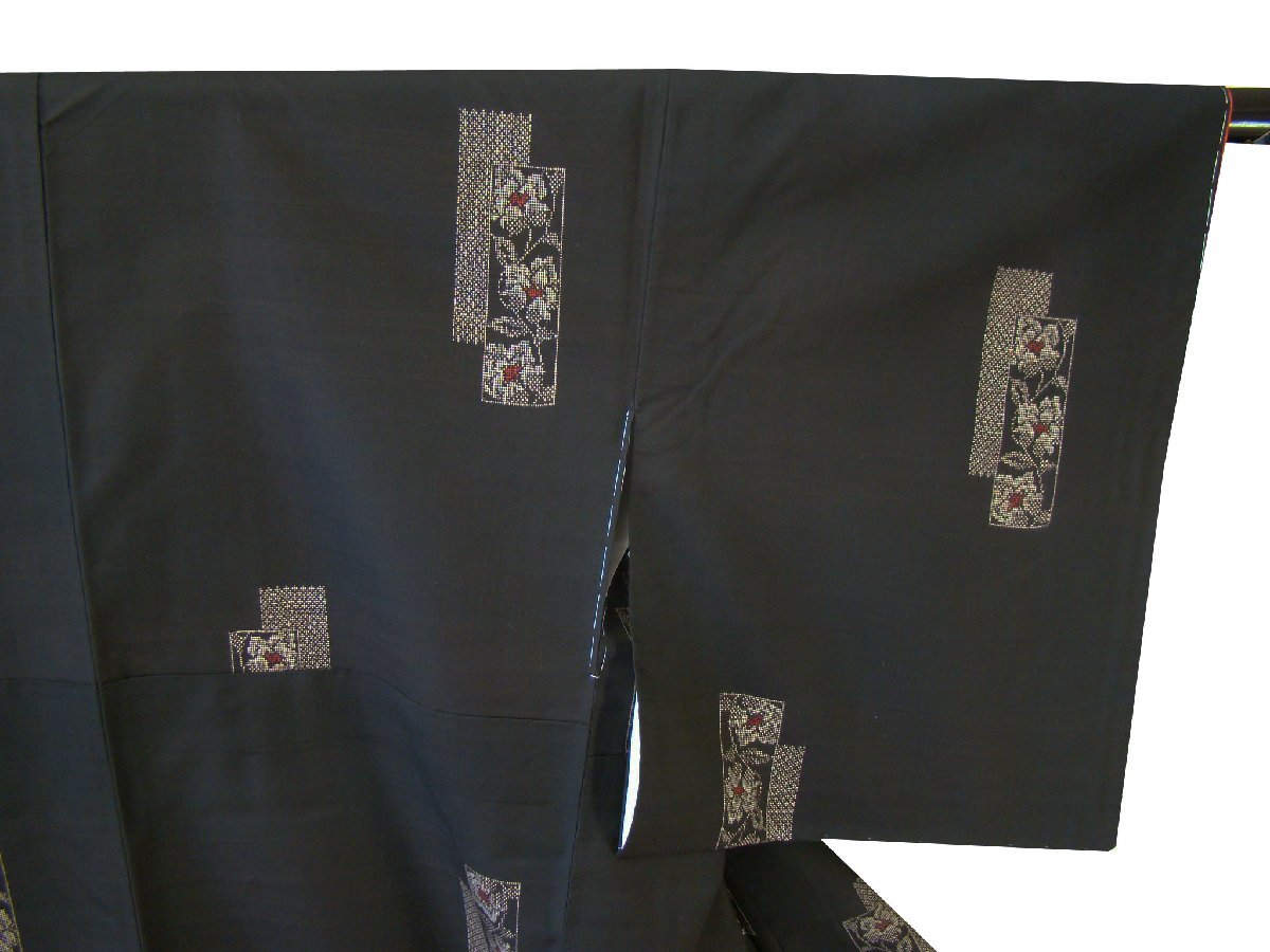 時代屋 美品 裄65.9cm 本場 奄美 地空き 大島紬 径横絣・正絹 未使用