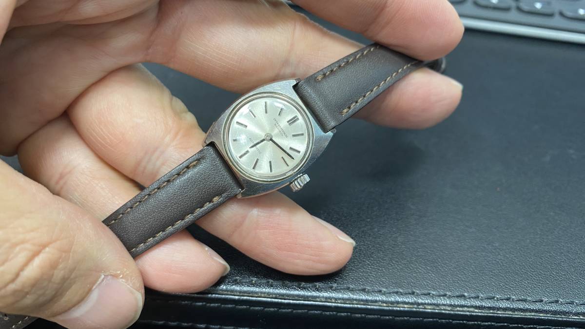 IWC オールドインター 手巻き シルバー レディース レディースウォッチ 