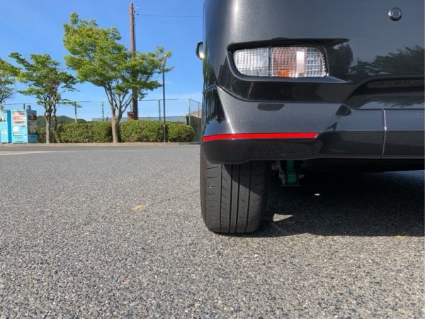 ■TNM■ ダイハツ車用 リア キャンバープレート約1.5度（全面接触式）（工具付き） ダイハツ車用 リア □TNM□ 全面 ミラ L275