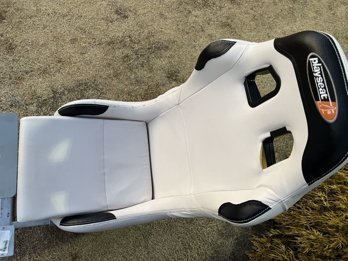 プレイシート エボリューション ホワイト Playseat Evolution White 