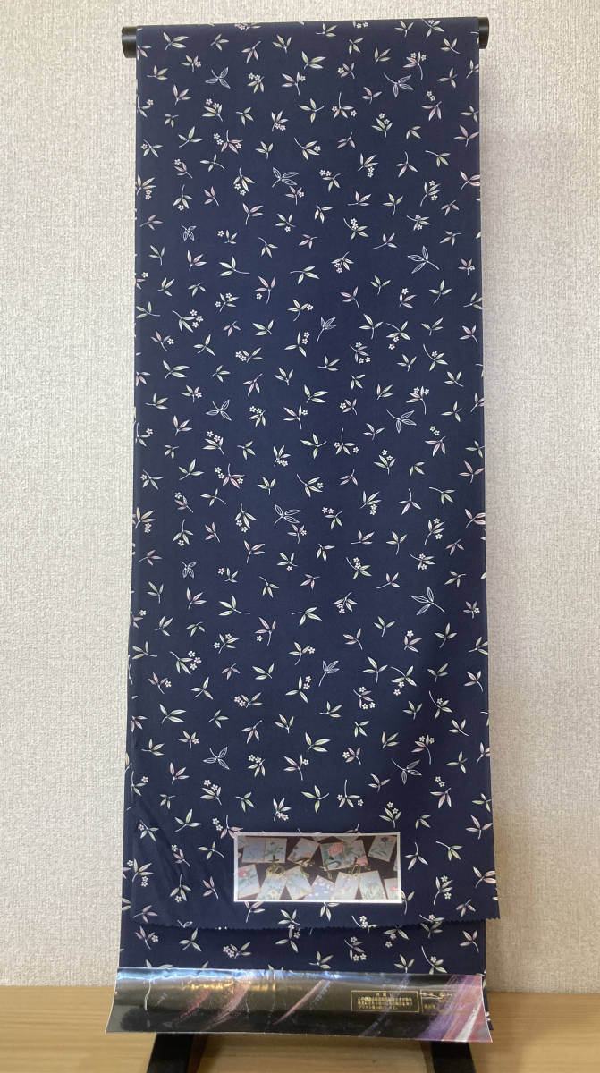 長襦袢　反物　柄物　おしゃれ　未仕立て　正絹　新古品　紺