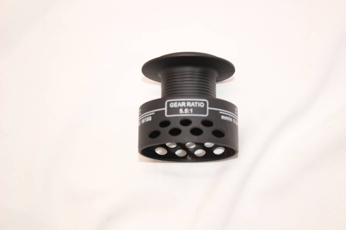 新品 スピニングリール 5000番 スペアースプール フィッシング