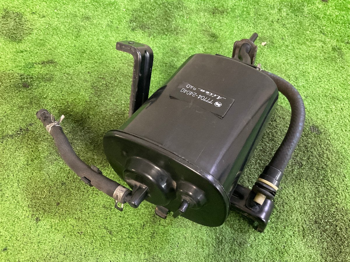 ソアラ JZZ30 後期 純正 チャコール キャニスター 77704-24040の入札