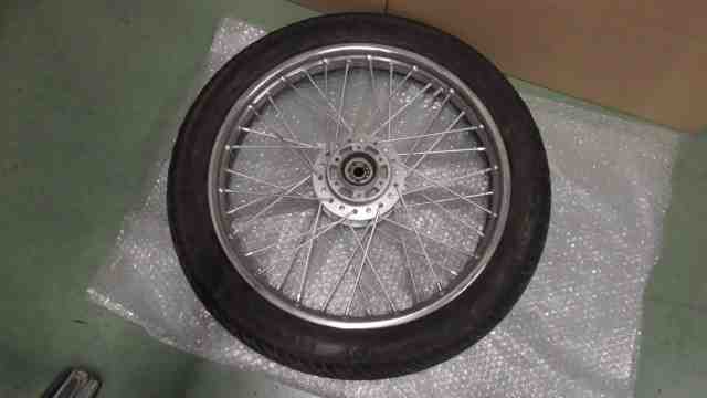 XV250ビラーゴ　3DM-001xxx　の　フロントホイール タイヤ *1678843770　中古