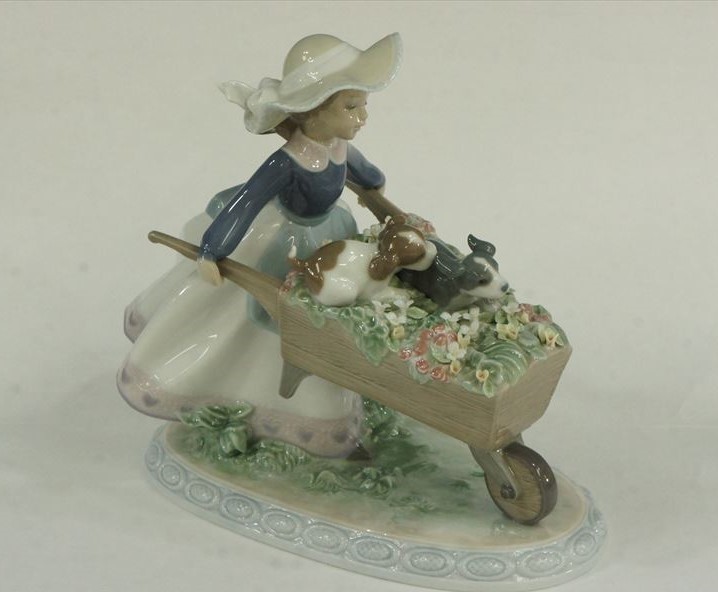 T リヤドロ LLADRO フィギュリン 乗せてあげる 少女と仔犬 陶人形 Nn 
