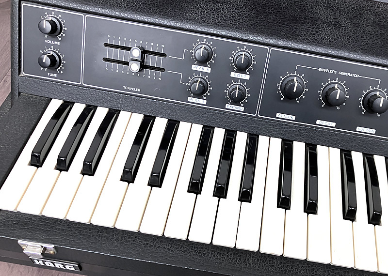 コルグKORG ポリフォニックアンサンブル PE-1000 ビンテージキーボード 美品】希少 KORG ポリフォニックアンサンブル PE-1000 - メルカリ