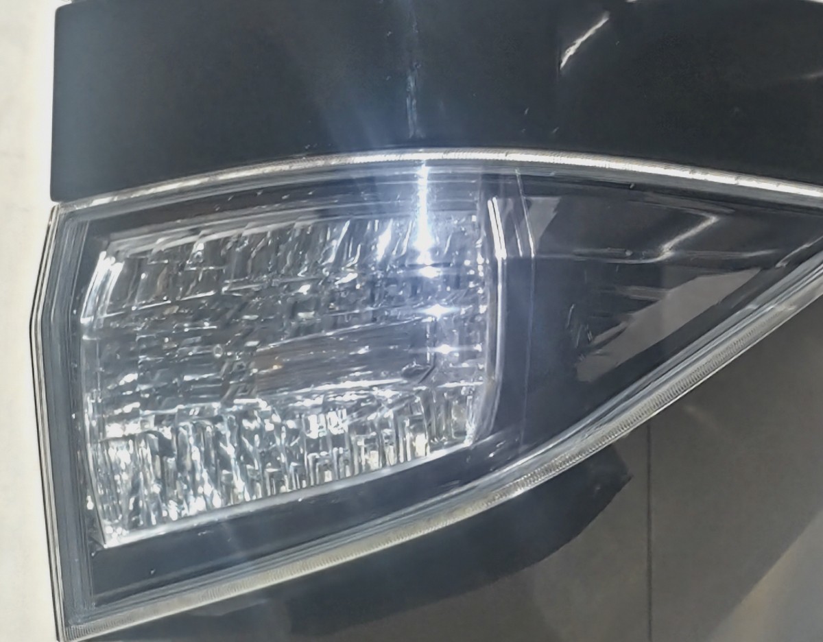 トヨタ純正 20系 ヴェルファイア LED テールランプ/ テールライト 外側 