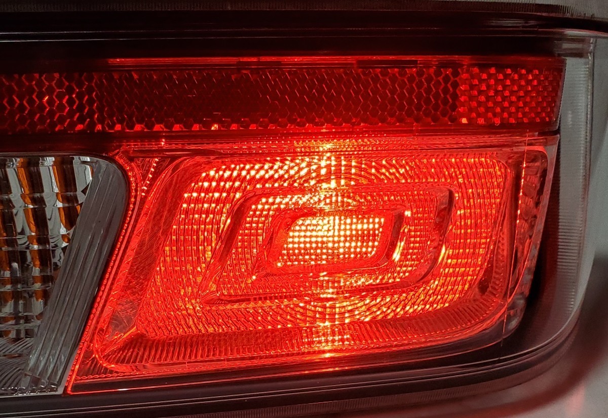ダイハツ アトレー・S321G/S331G 純正 後期 テールライト/テールランプ