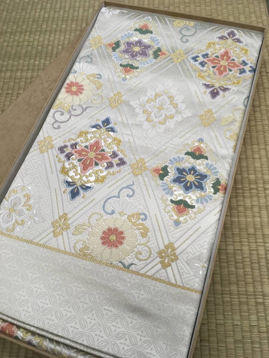  参考上代120.0万円 高級店取扱い 名門志都香謹製 特選西陣袋帯 唐織綴れ お仕立ても 未仕立て 大変おすすめ(未仕立て)｜売買されたオークション情報、yahooの商品情報をアーカイブ公開 - オー 未仕立て