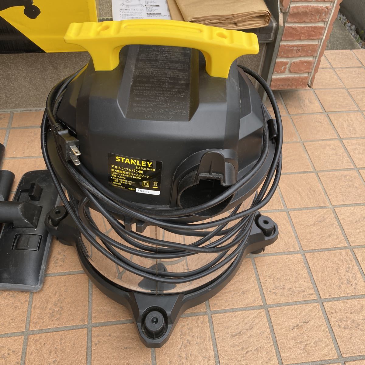 スタンレー STANLEY 乾湿両用バキュームクリーナー 掃除機