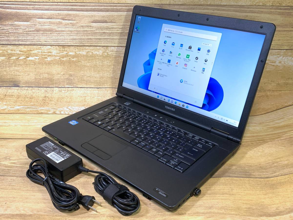 ▷13インチ▷タッチ11世代 i5 1135G7 16G 256G⁄SSD NVMe ▷バック