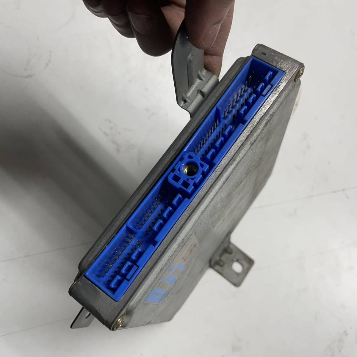 ローレル E-HCC33 エンジンコンピューター/ECU RB20-DET DH3 MEC 