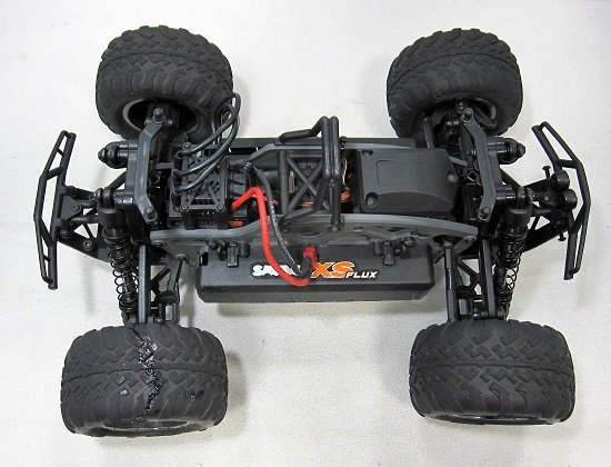 □【ジャンク/動作確認済】hpi racing サベージ xs FLUX ラジコン