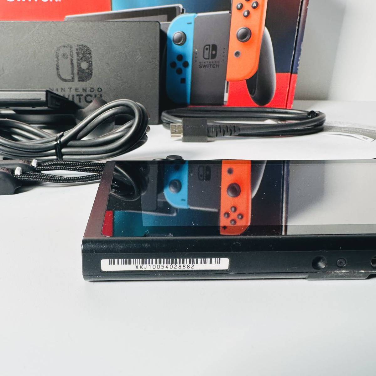 任天堂 Switch 新型 ネオン 箱有り ジョイコン欠品 美品 1円 スタート