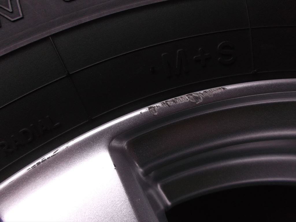 現品特価 CVW-01 5.0J×14 IS45 114.3&frasl;4H 165&frasl;80R14 97&frasl;95 バリ