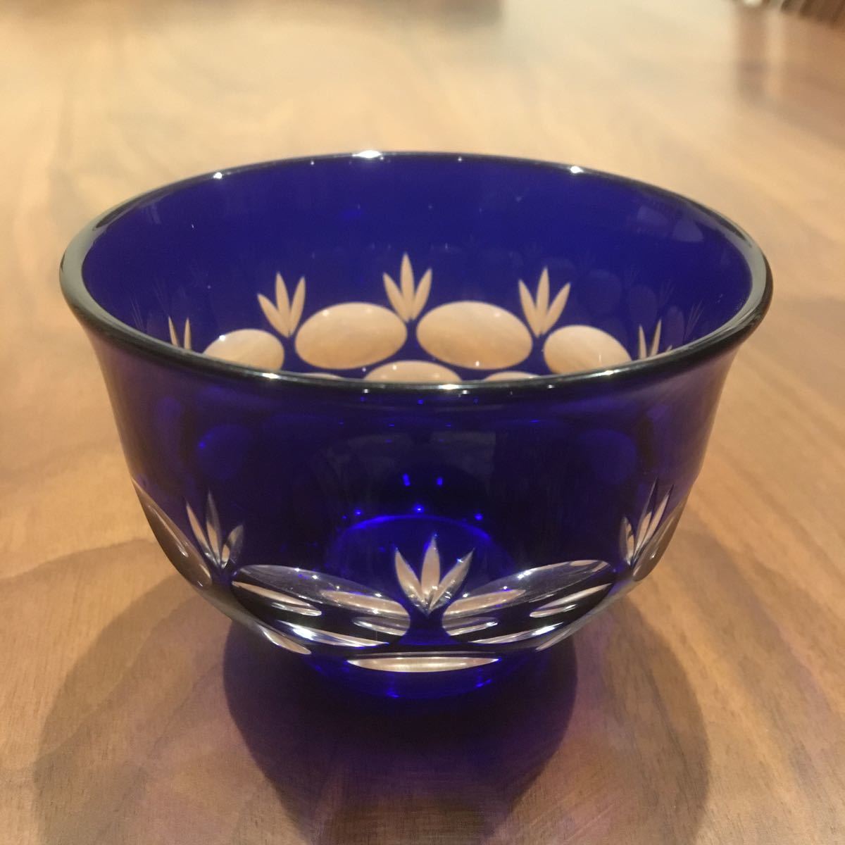 【新品未使用】江戸切子グラス 4個セット 木箱入り　おちょこ　酒　日本酒　カップ 江戸切子 切子グラス お猪口 切子 ぐい呑み おちょこ 日本酒 グラス