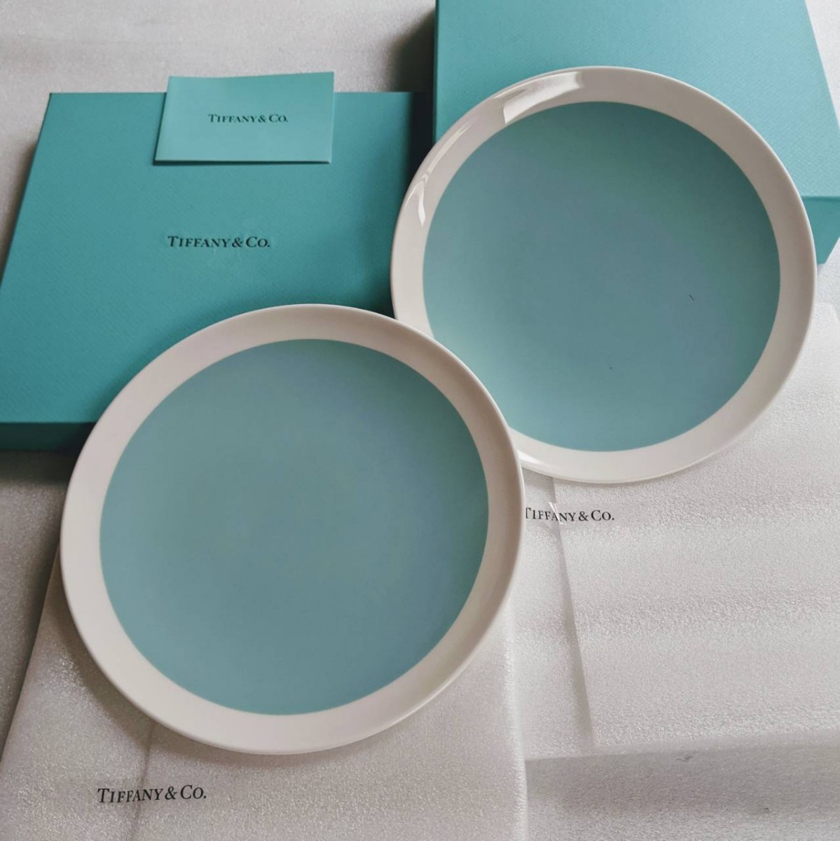 ティファニー TIFFANY&Co　カラーブロック　デザートプレート　19cm 2枚セット　提携店限定　お皿
