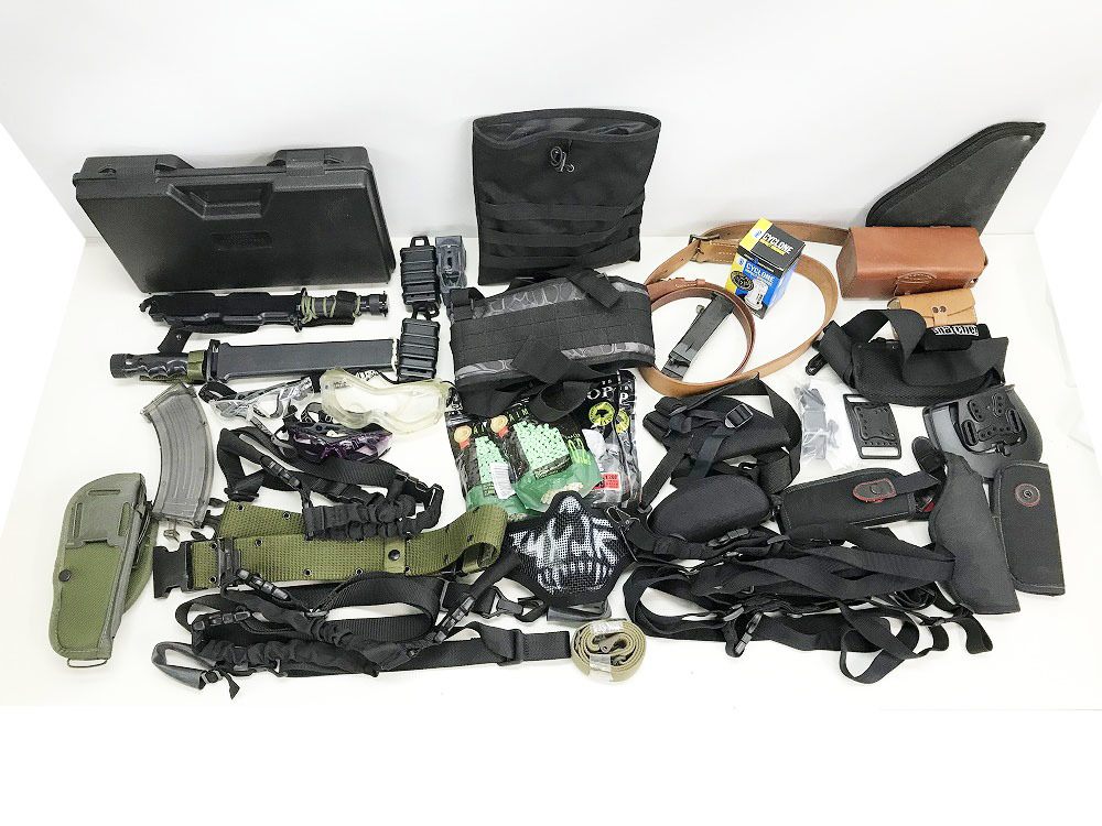 ★☆【ガンケース、スリング、ポーチ、ホルスター、タクティカルベスト、ガンスタンド等　エアガン関連オプション　ジャンク大量】☆★