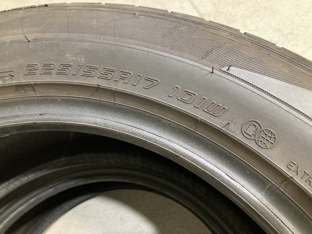 バリ溝 '21年製 DUNLOP LE MANS V SILENT CORE 225/55R17 2本セット 特殊吸音スポンジ ダンロップ ルマン (YQ1001)