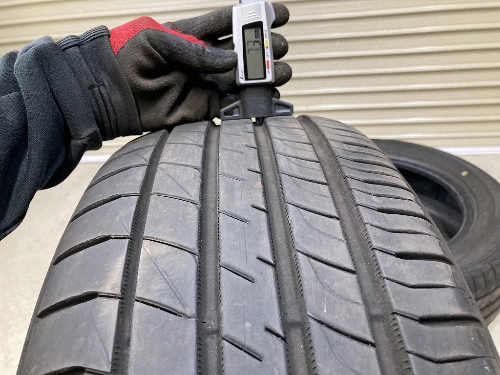 バリ溝 '21年製 DUNLOP LE MANS V SILENT CORE 225/55R17 2本セット 特殊吸音スポンジ ダンロップ ルマン (YQ1001)