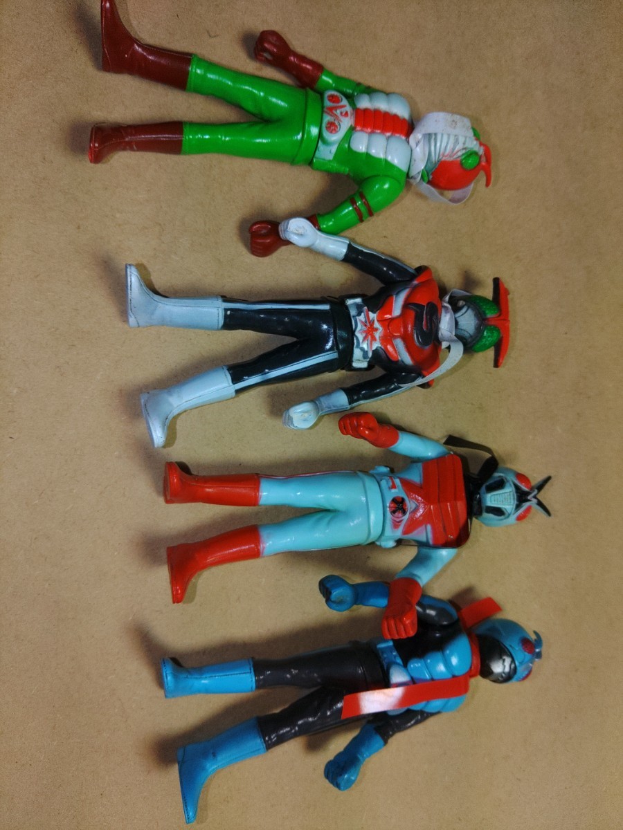仮面ライダー 当時物 ポピー まとめて ソフビ ペンダント セット 7人 仮面ライダー 当時物 ポピー まとめて ソフビ ペンダント セット 7人