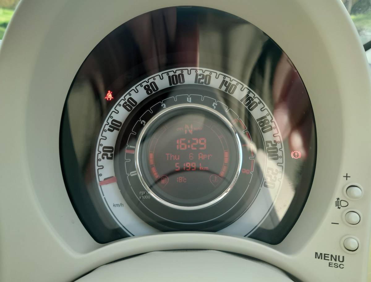 得価,HOT 平成22年2月 FIAT500 1.2 8V バニライエロー 150台限定車 走行52000km ワンオーナー タイミングベルトその他交換ディーラー 予備検査2年付