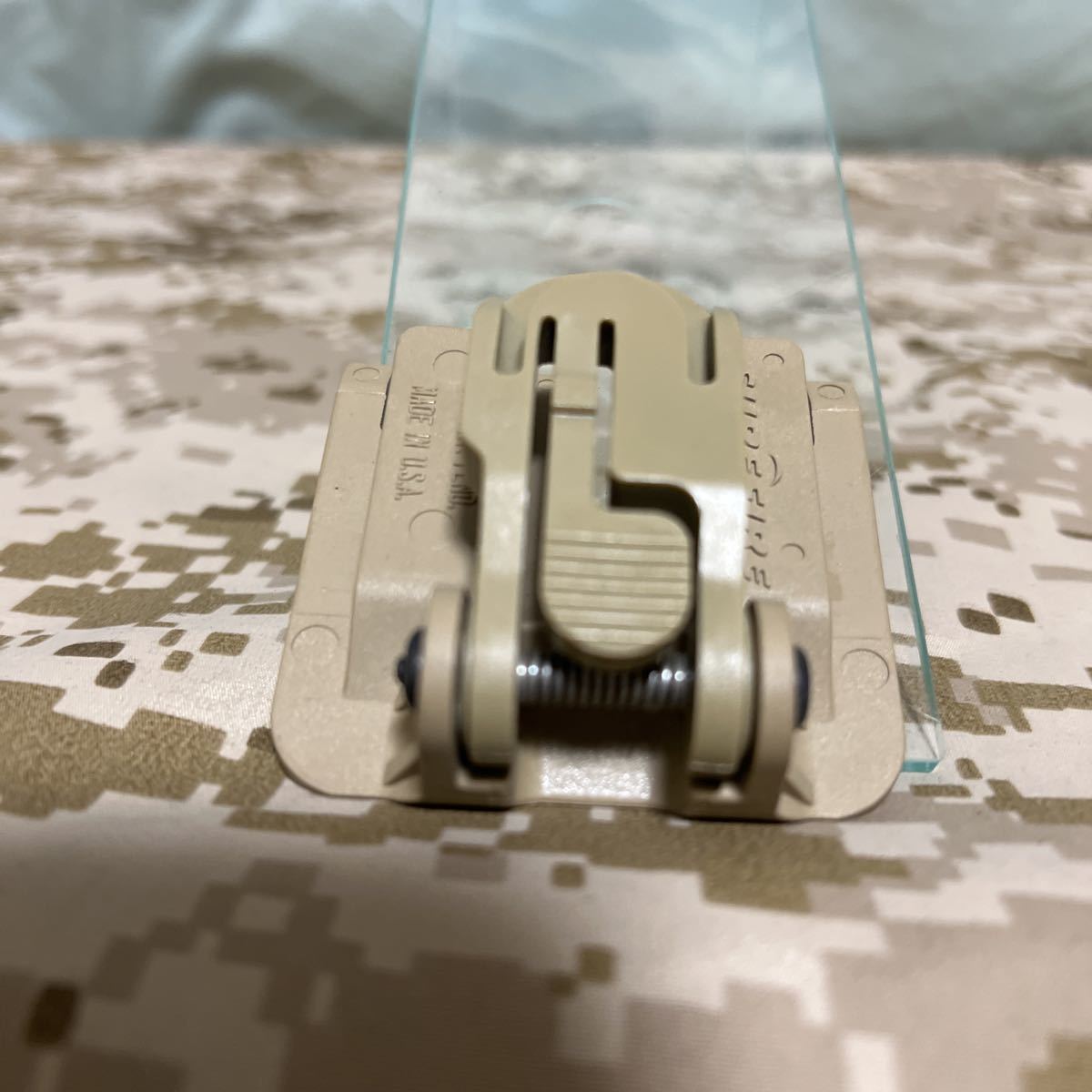 SUREFIRE IFF CERT US PAT PEND 電池　SF123A タクテカルライト　サイドワインダー(コンパクト)マウント2種類　新品未使用品　正規品購入 - Helmet Light