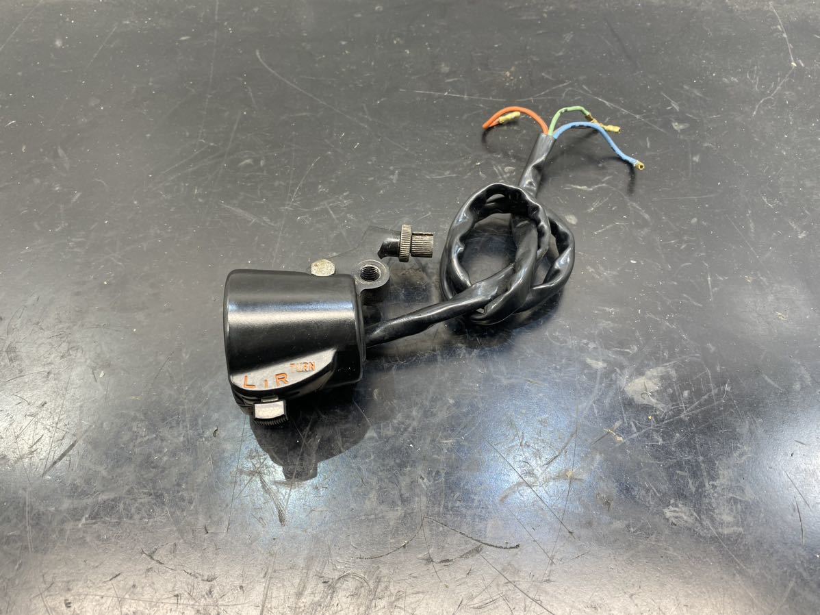 ホンダ ドリーム CB750Four K2 ハンドルスイッチ 左スイッチ ウインカースイッチ(60) 検索CB750K0 K1 K4 CB750four ナナハン 実働車外し