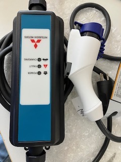 全国無料，高品質 EV PHEV 充電ケーブル 三菱 200V 9482A122 品(三菱用)｜売買されたオークション情報、yahooの商品情報をアーカイブ公開 - オークファン 三菱用