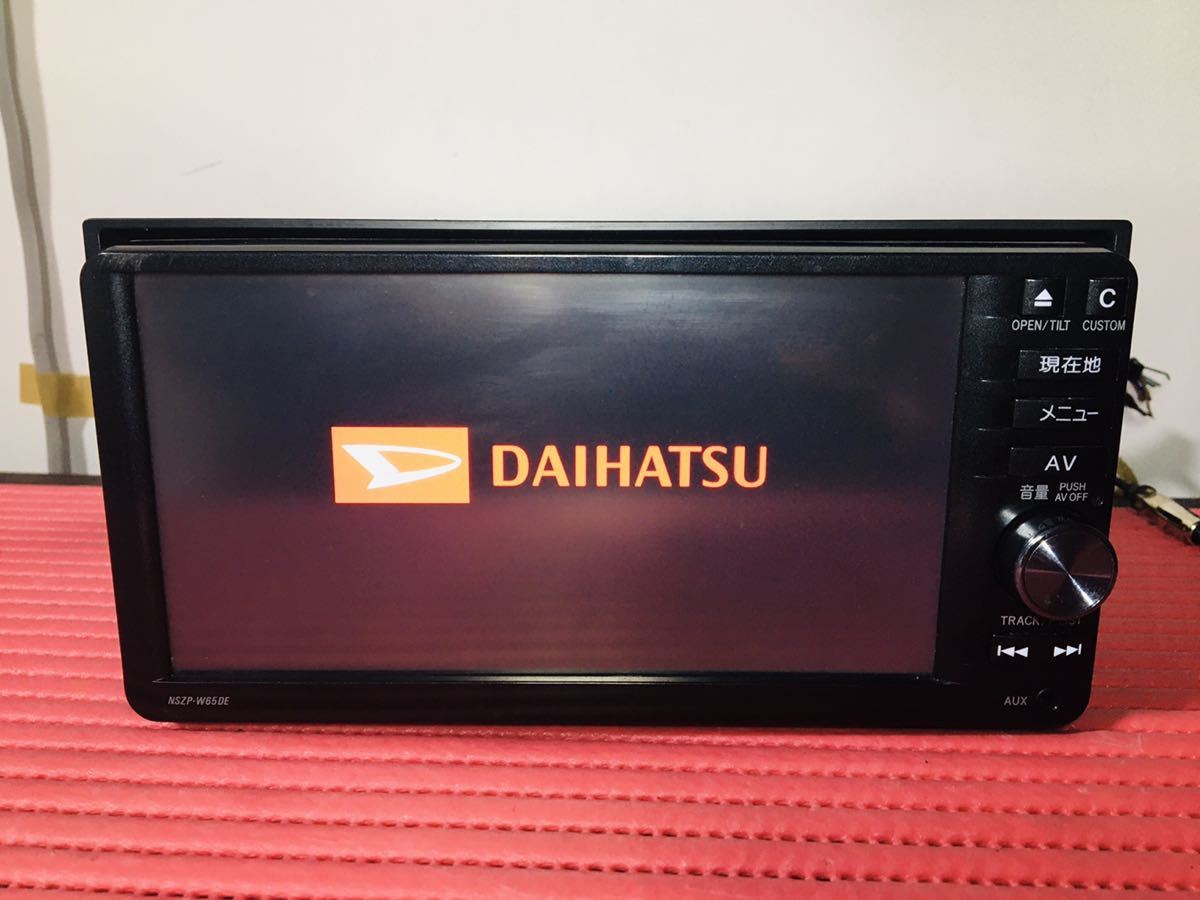 さ*い様 DAIHATSU純正ナビ　 NSZP-W65DE カーナビ ☆ダイハツ純正ナビ NSZP-W65DE CD/DVD/SD/BT/iPod/USB/フルセグ