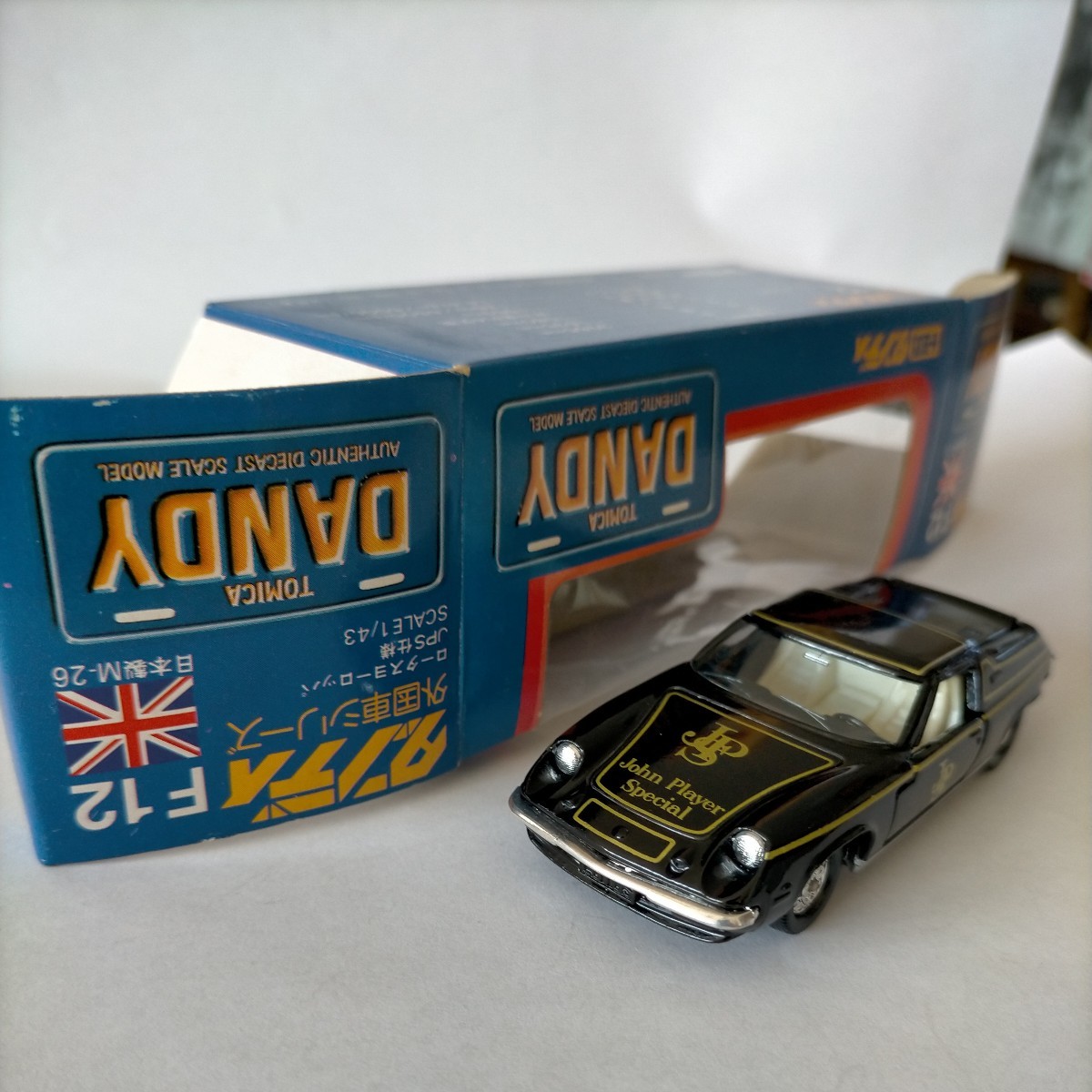 トミカダンディF12ロータスヨーロッパJPS仕様