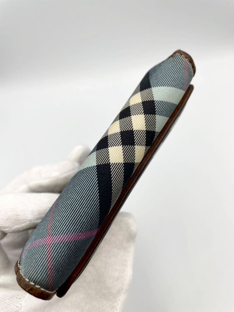バーバリー　ブルーレーベル　二つ折り財布　ダークブラウン× チェック　小銭入れ付き　美品　レディース　三つ折り財布　コインケース