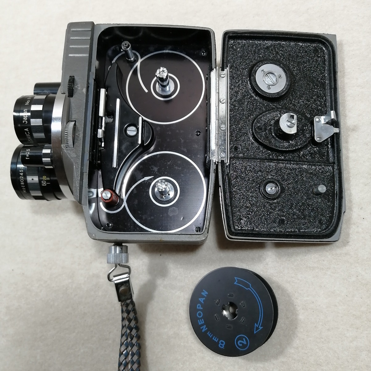 ○○ジャンク ヤシカ YASHICA 8 EⅢ 3本ターレット式 8mm カメラ 同梱