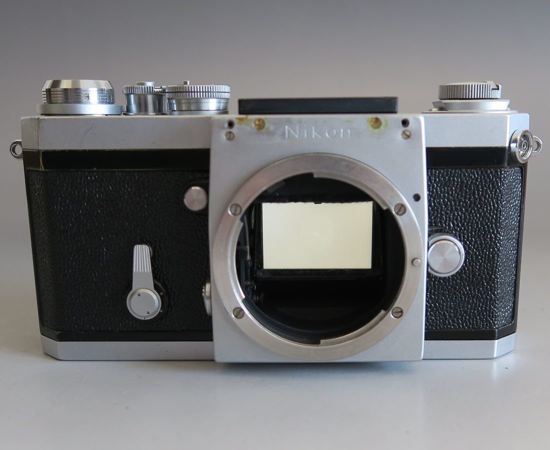 Nikon シルバー ボディ ボディ☆♯16463 F 後期型 220 □Nikon FM