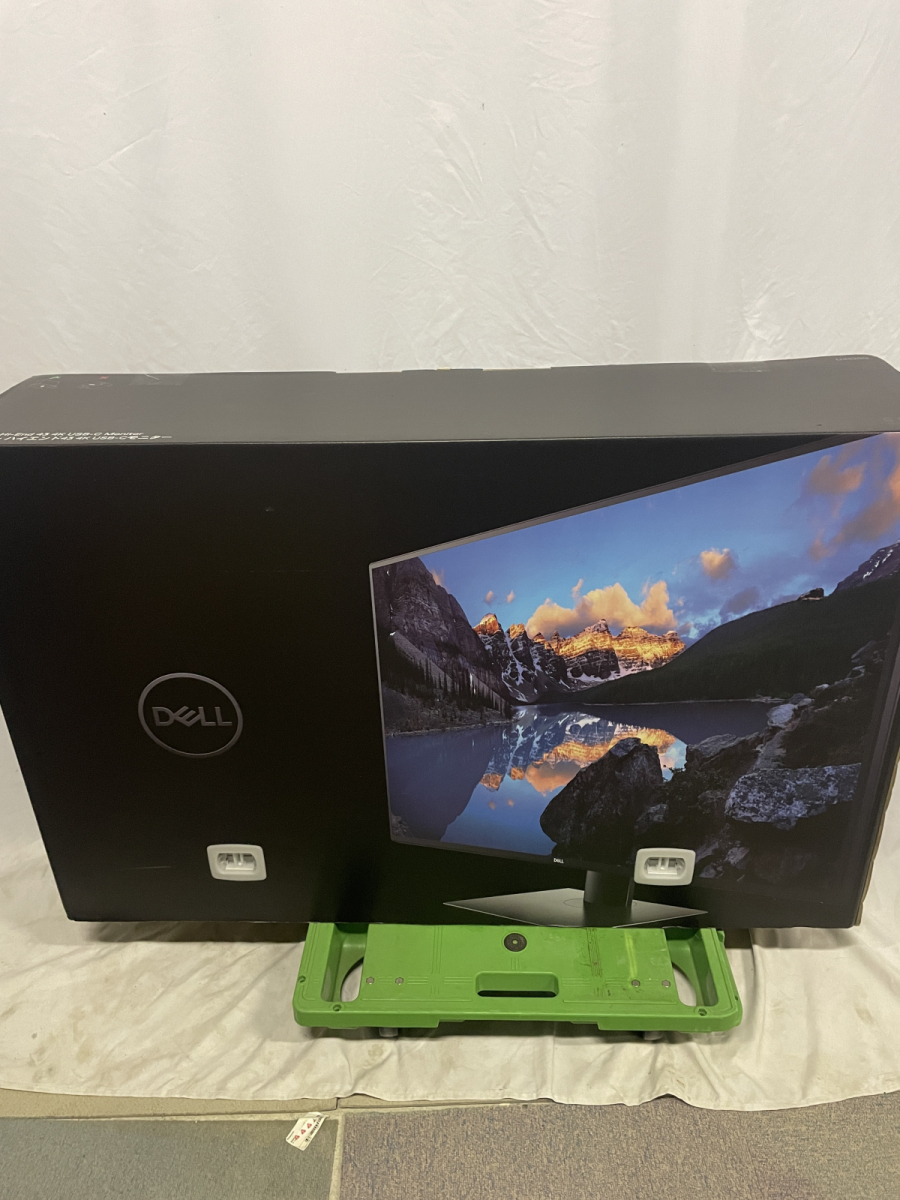 Dell U4320Q 4K 42.51インチ 大型モニター (3年間無輝点交換保証⁄IPS非