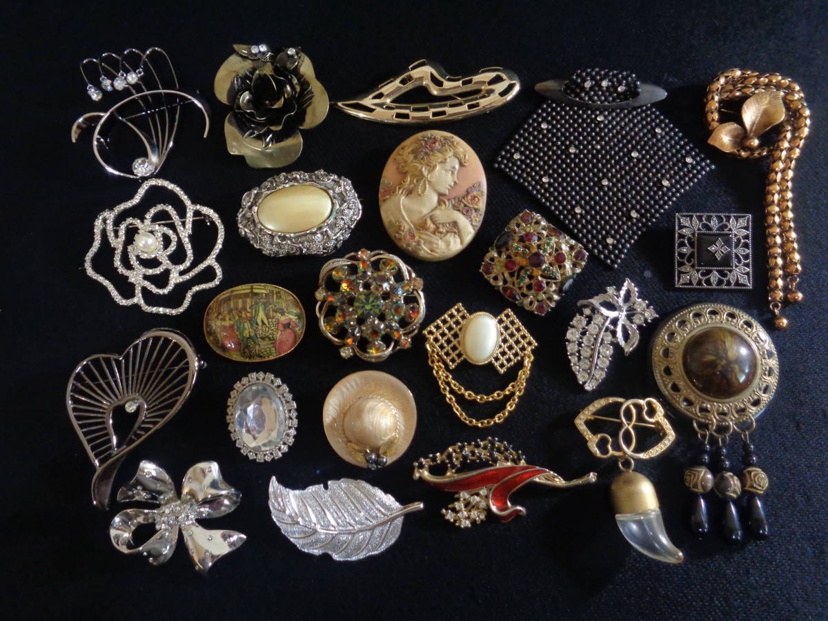 ＊100円～【大量】七宝焼/陶器/色石/パール/ラインストーン使い アンティークデザイン ヴィンテージ ブローチ 22点セット＊K-59