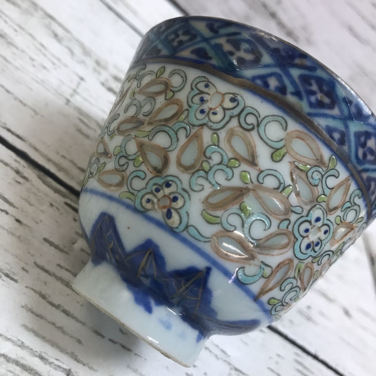 長期保管品】康熈年製 蛍手茶碗 花柄 金彩 彩花 ホタル 中国美術 煎茶 