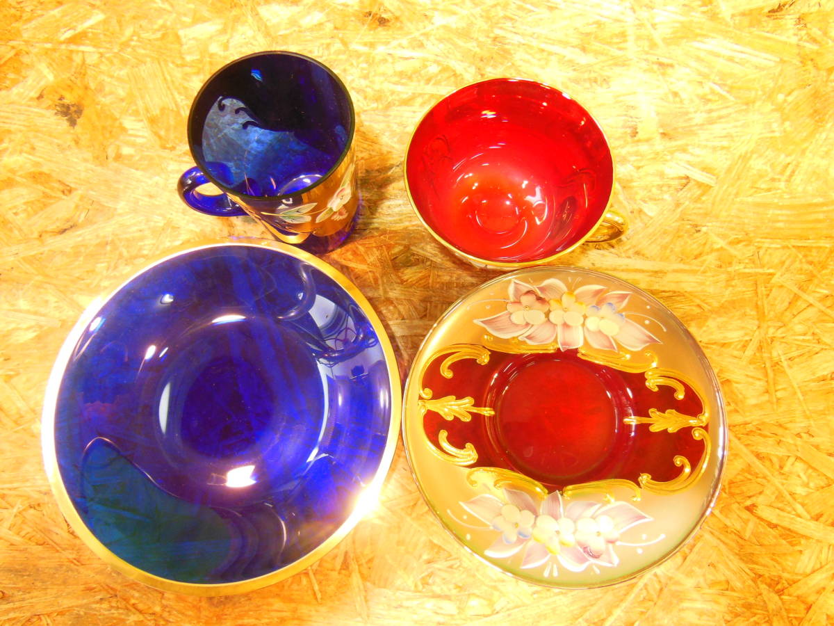 w230414-009A5 ベネチアンガラス 4点 カップ&ソーサー ゴブレット ブルー 赤 グリーン 植物 ゴールド 昭和レトロ コーヒー デミタス 酒器_5