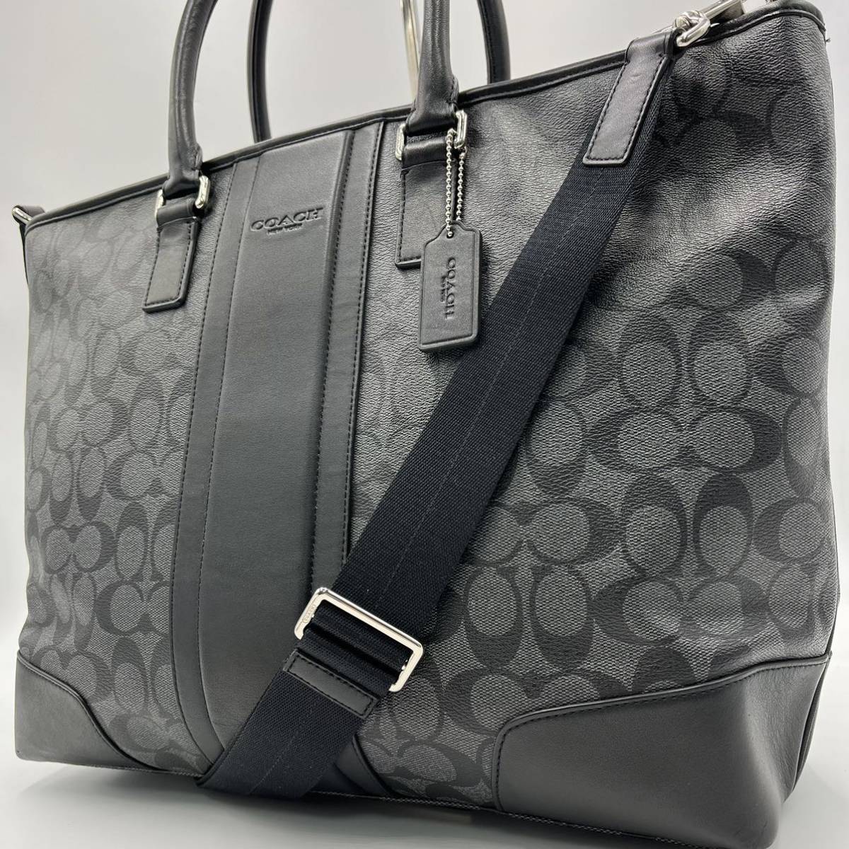 【入手困難デザイン/極美品】COACH コーチ メンズ トートバッグ ビジネスバッグ 2way 肩掛け 大容量 シグネチャー PVC×レザー ブラック 黒