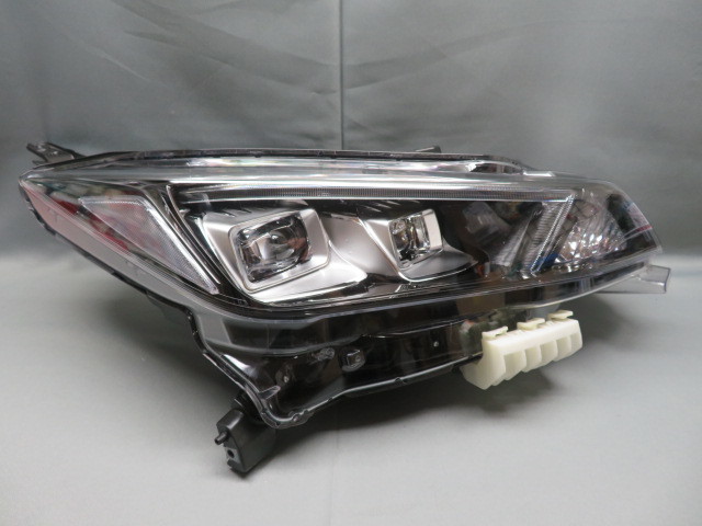 レンズ美品※破損無し※ ZE1 リーフ LEAF 前期 右ヘッドライト LED