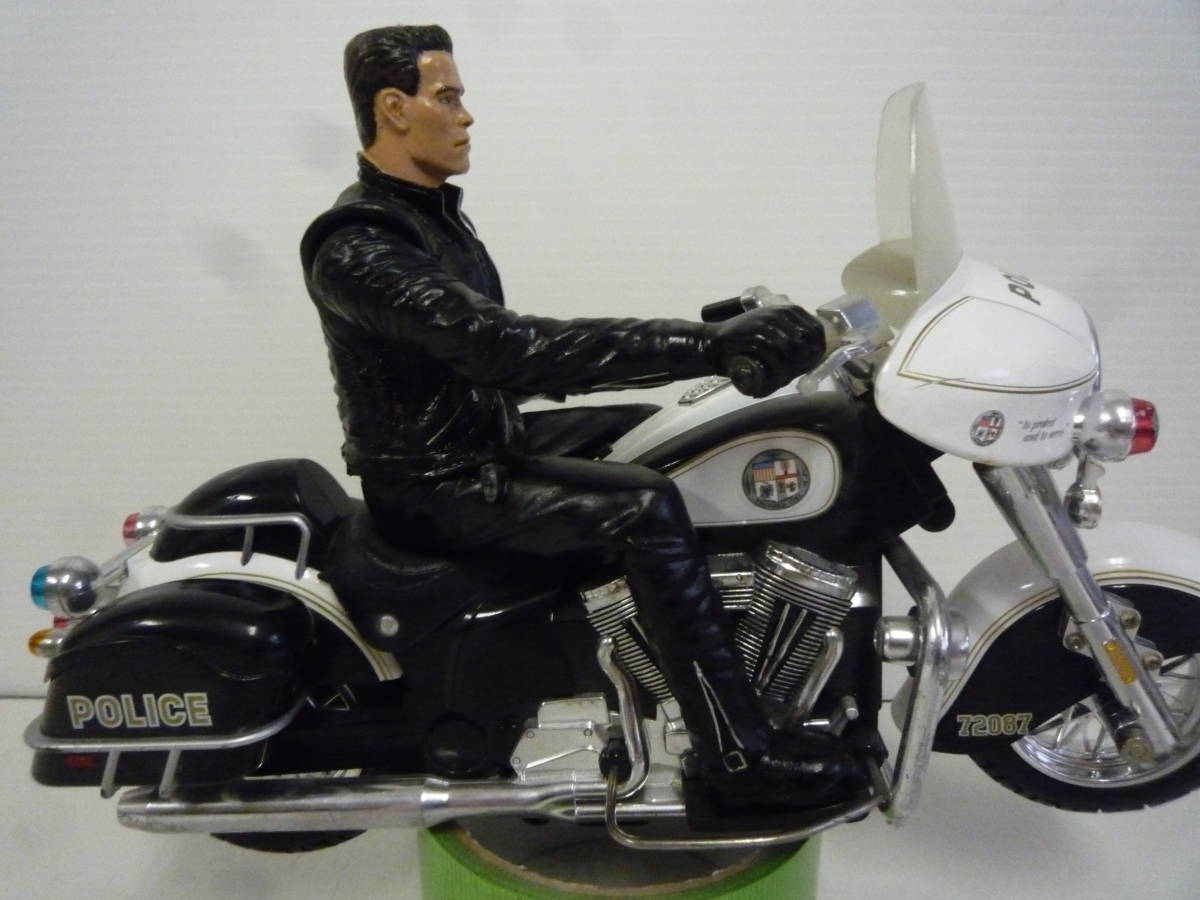 5-4-14-28Ls】Terminator3 バイク（白バイ）型 電動R/C アメリカ警察 