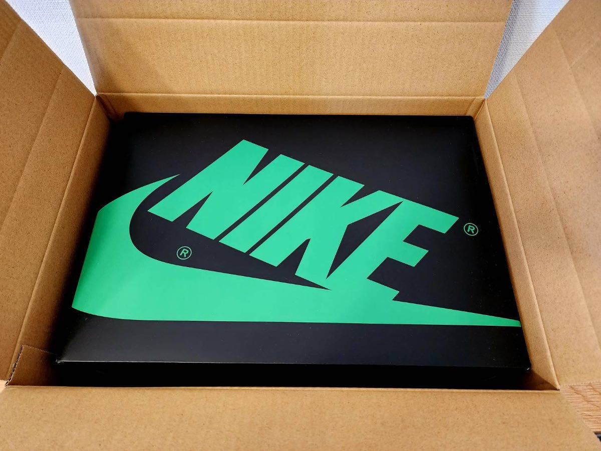 赤字超特価，送料無料 Nike Air Jordan 1 Retro High OG Celtics/Black 