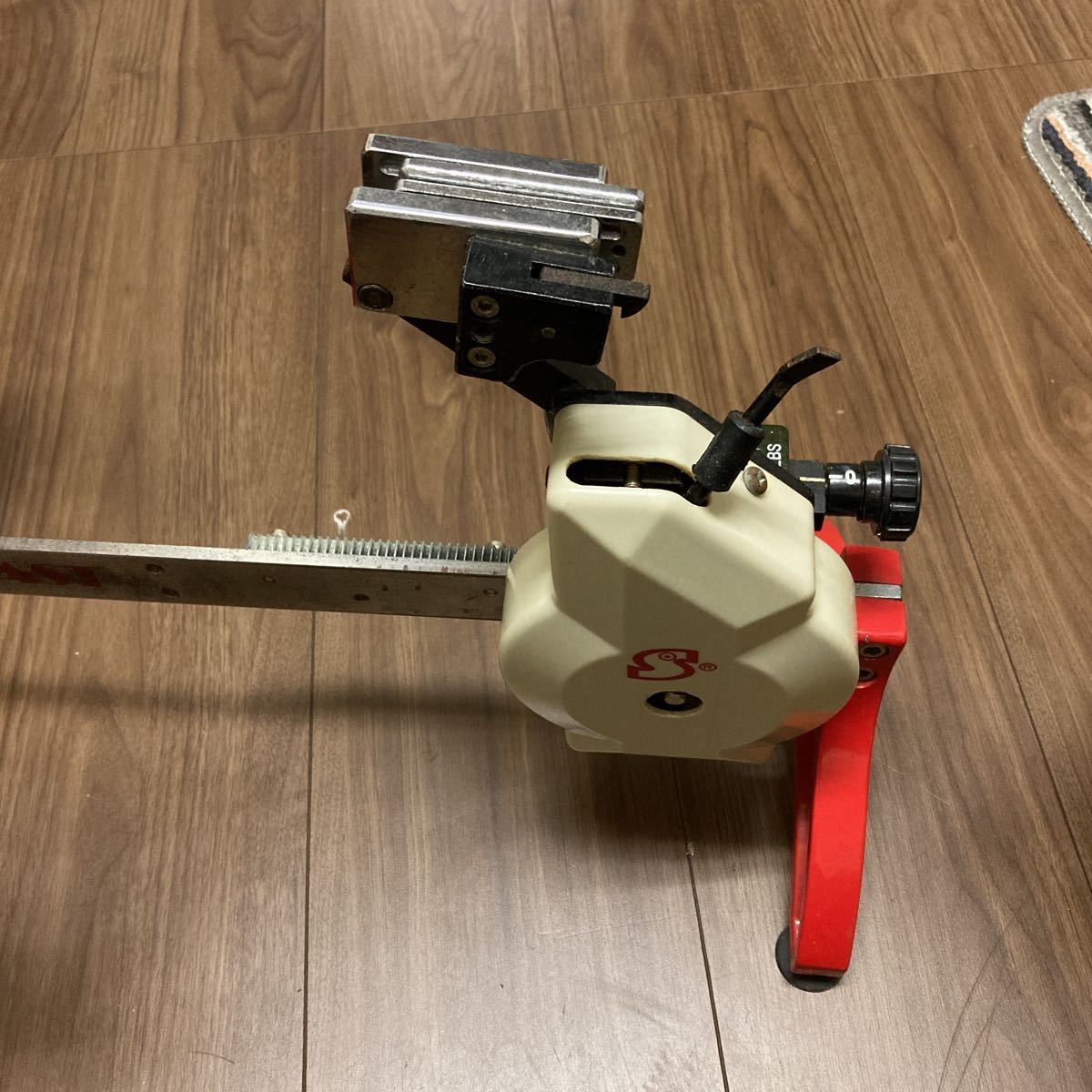 中古品，SUNFAST ST-270 ガット張り機 ハンドル式 バドミントン  