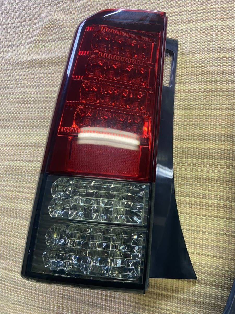トヨタbB 30 35社外 LEDテールランプ bB NCP30系 ncp31 持込にてLED