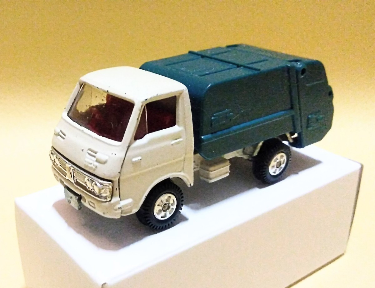□黒箱トミカ 日本製（旧 2Dホイール）No.35.36.37 ISUZU ELF いすゞ