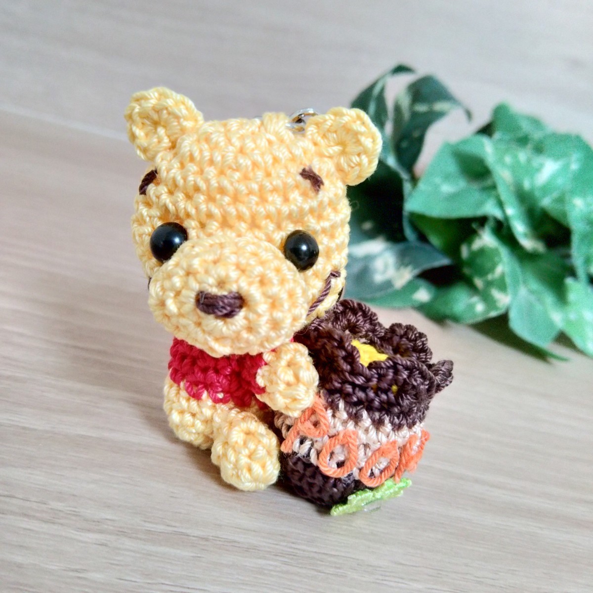 ハンドメイド あみぐるみ ぬいぐるみ いちごの着ぐるみ 柴犬 