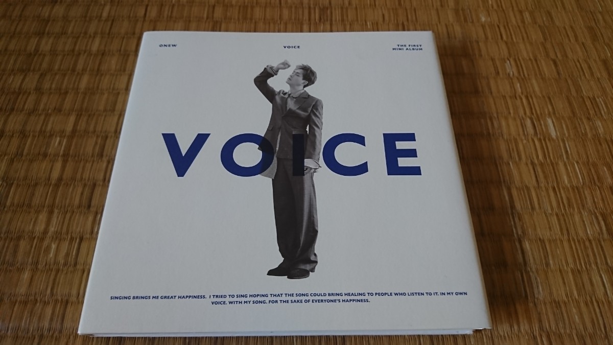 온유 | ONEW THE FIRST MINI ALBUM [ VOICE ] - BLUE VER