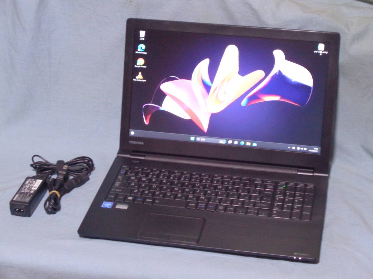 極美品/爆速新品SSD メモリー8GB/Bluetooth仕様/Windows11＆office/Broadwell第五世代Cpu Celeron-3215U 1.70GHz/東芝 dynabook B25/22BB