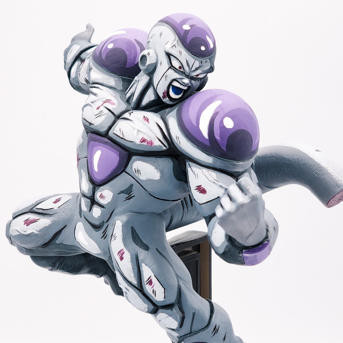 ドラゴンボール フリーザ フィギュア リペイント 2次元 二次元 塗装 2D 